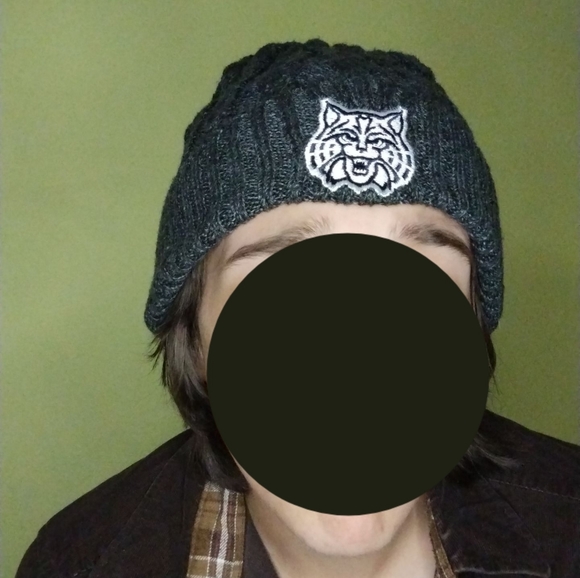 Grey UofA beanie - Picture 1 of 1